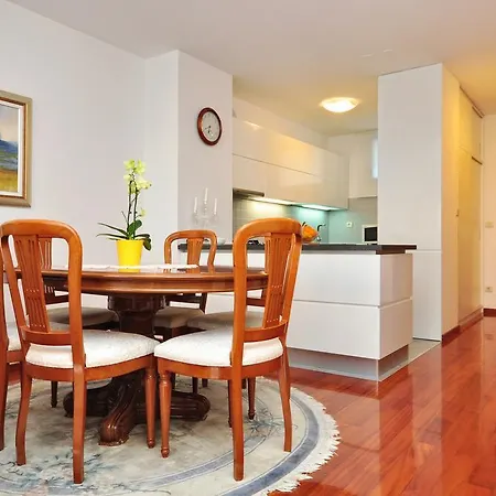 Apartament Lux M&l *